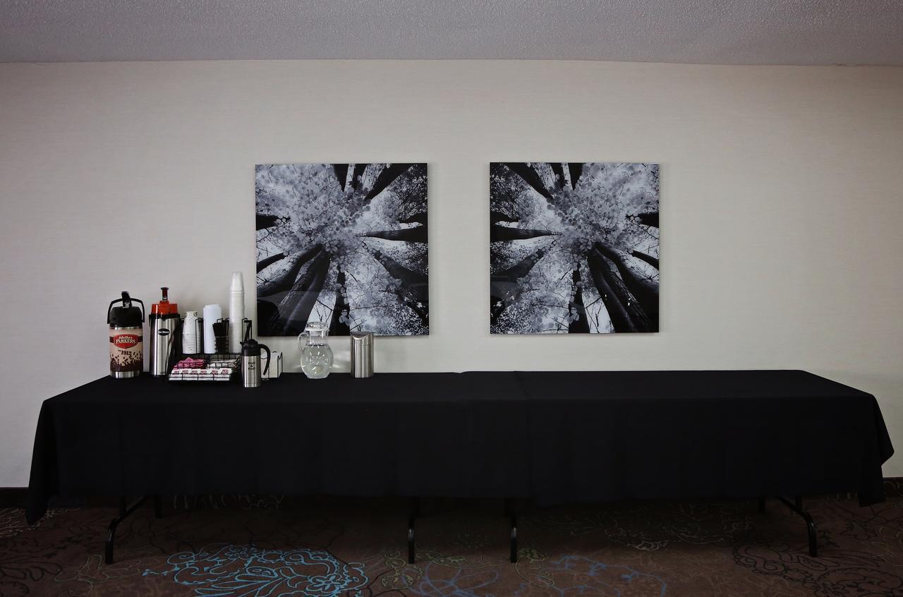 Waterfront Hotel 2*