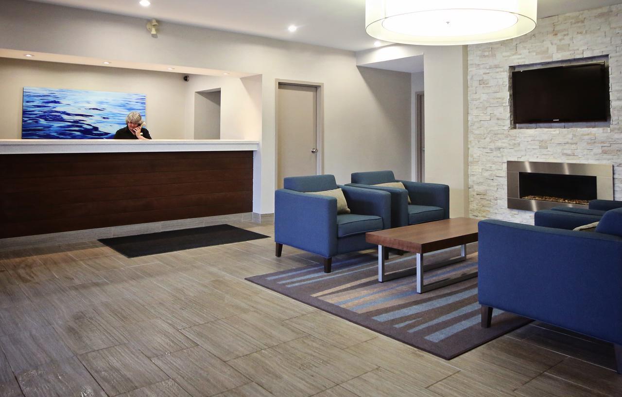Hotel Waterfront New Liskeard