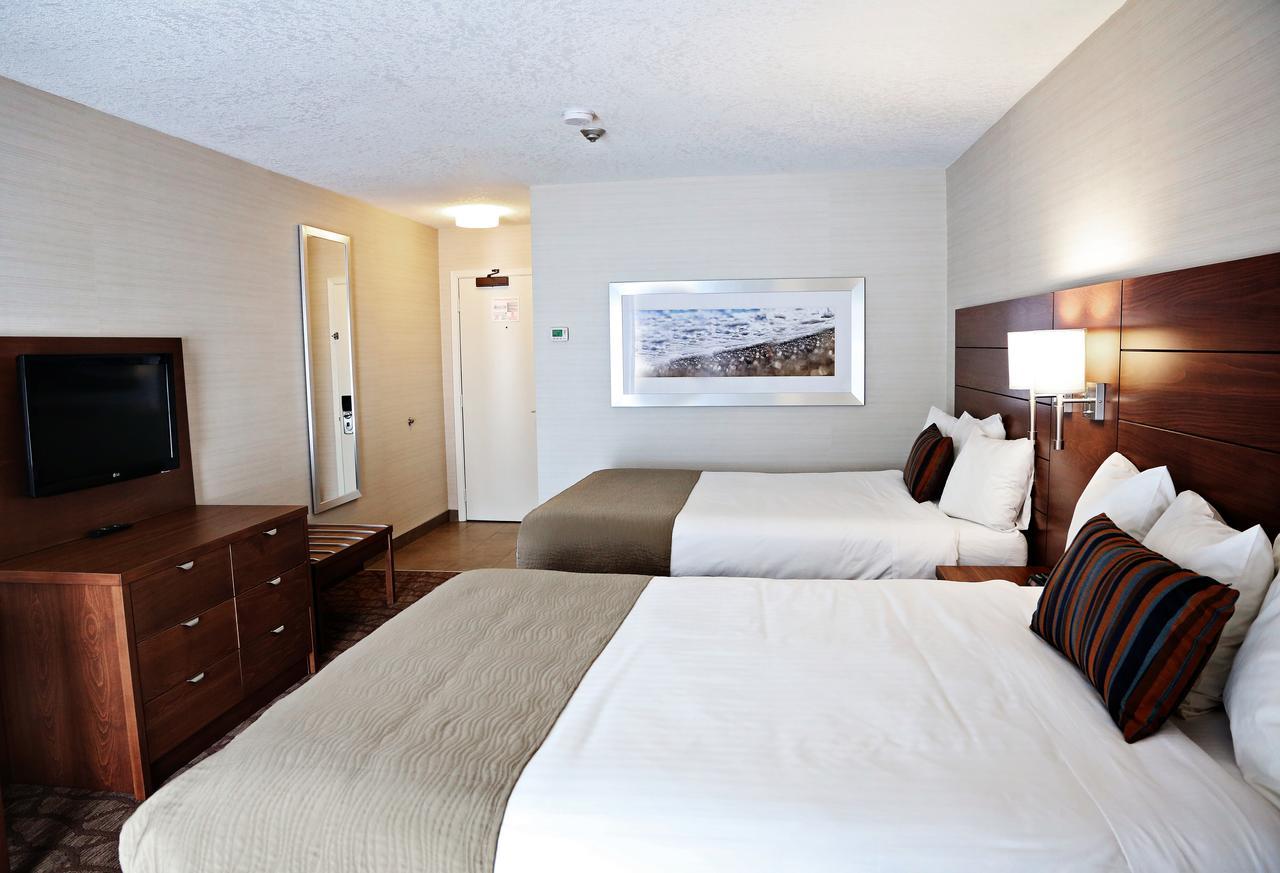 Waterfront 2*
